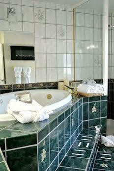 Beachside Villa Luxury Suites And Vacation Rentals Juneau Exterior foto